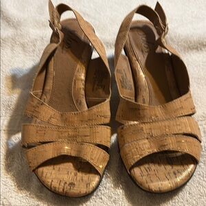Softspots Tan Sandals with Woven Straps and Slingback